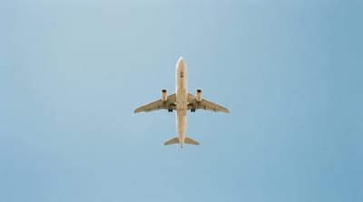 7. ✈️ Đưa ra sân bay