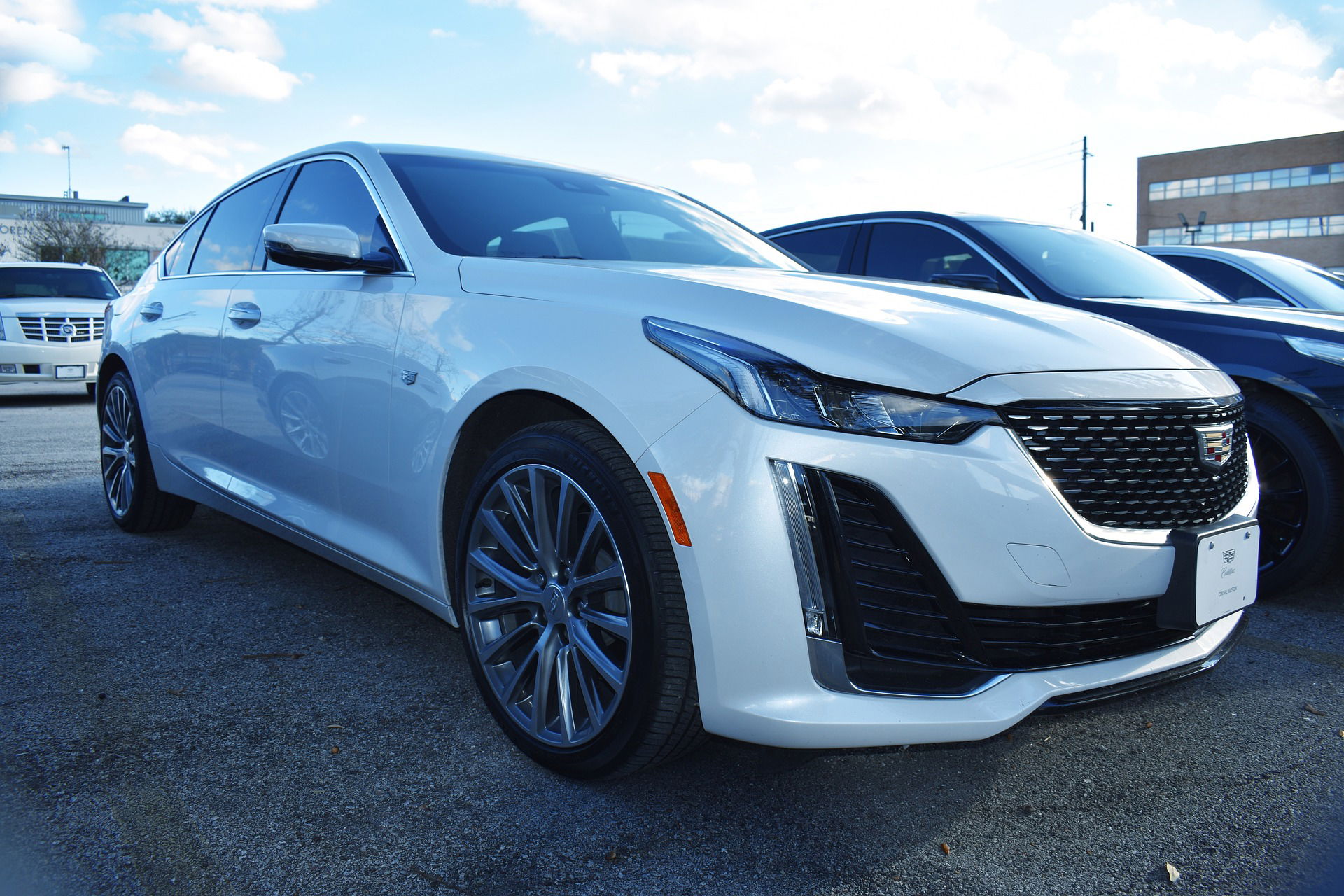 The Best Time to Buy a New Car, According to Market Data.