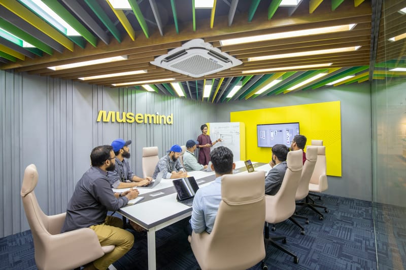 Personalized Tutoring for Professionals