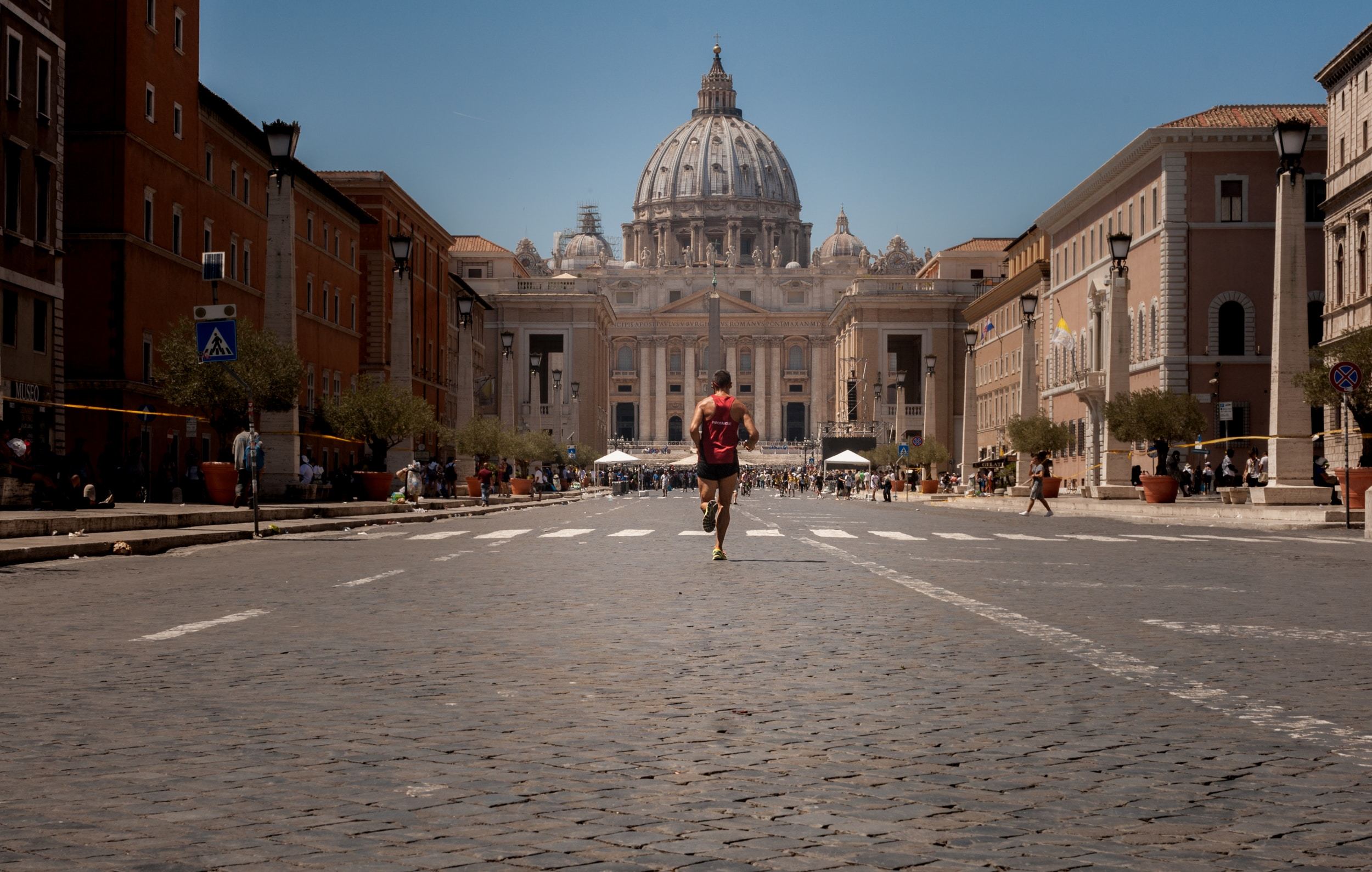 Day  Trip  to Naples: Breathe in The Sea Air