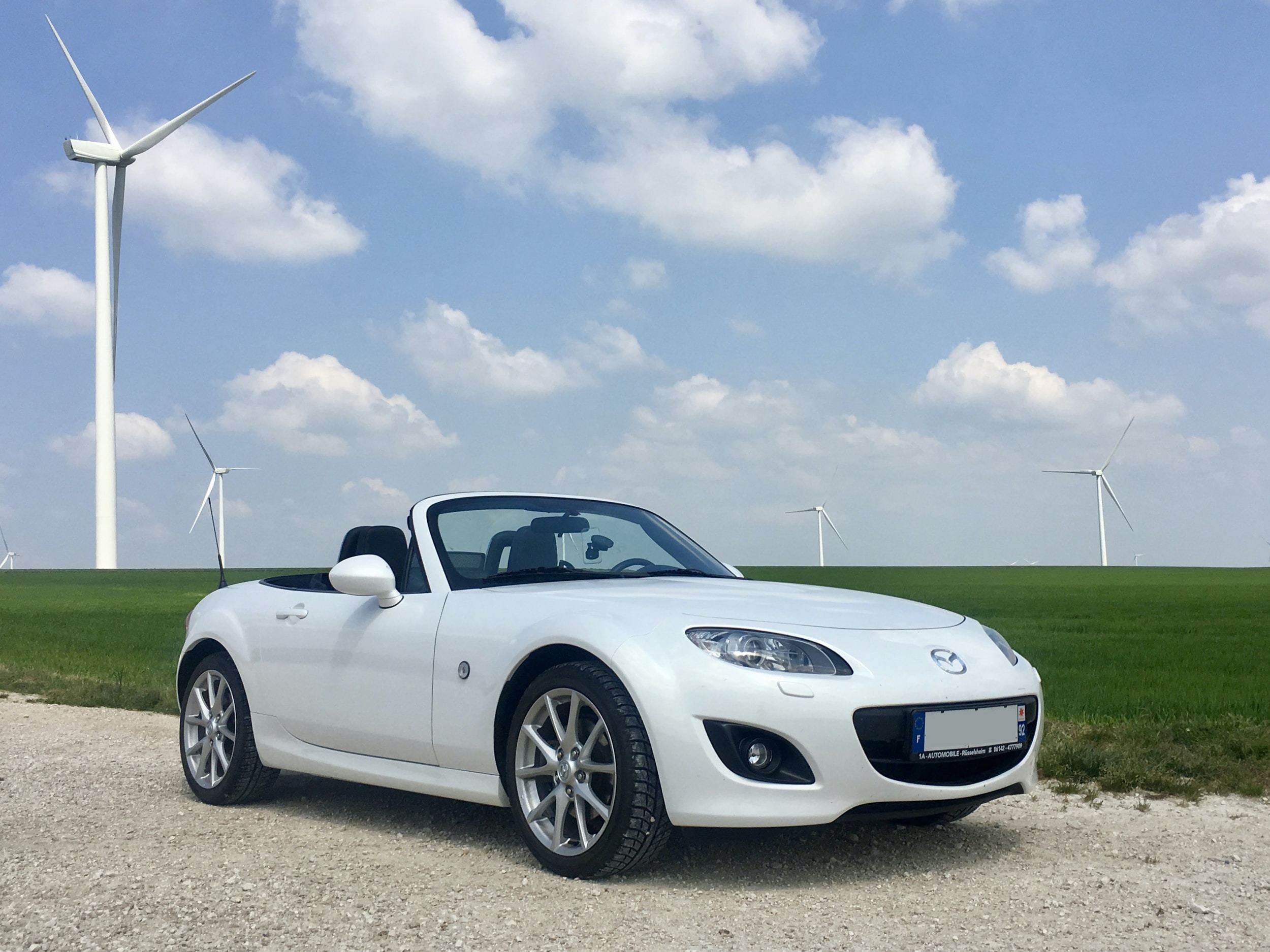 Mazda MX-5 Miata overview.