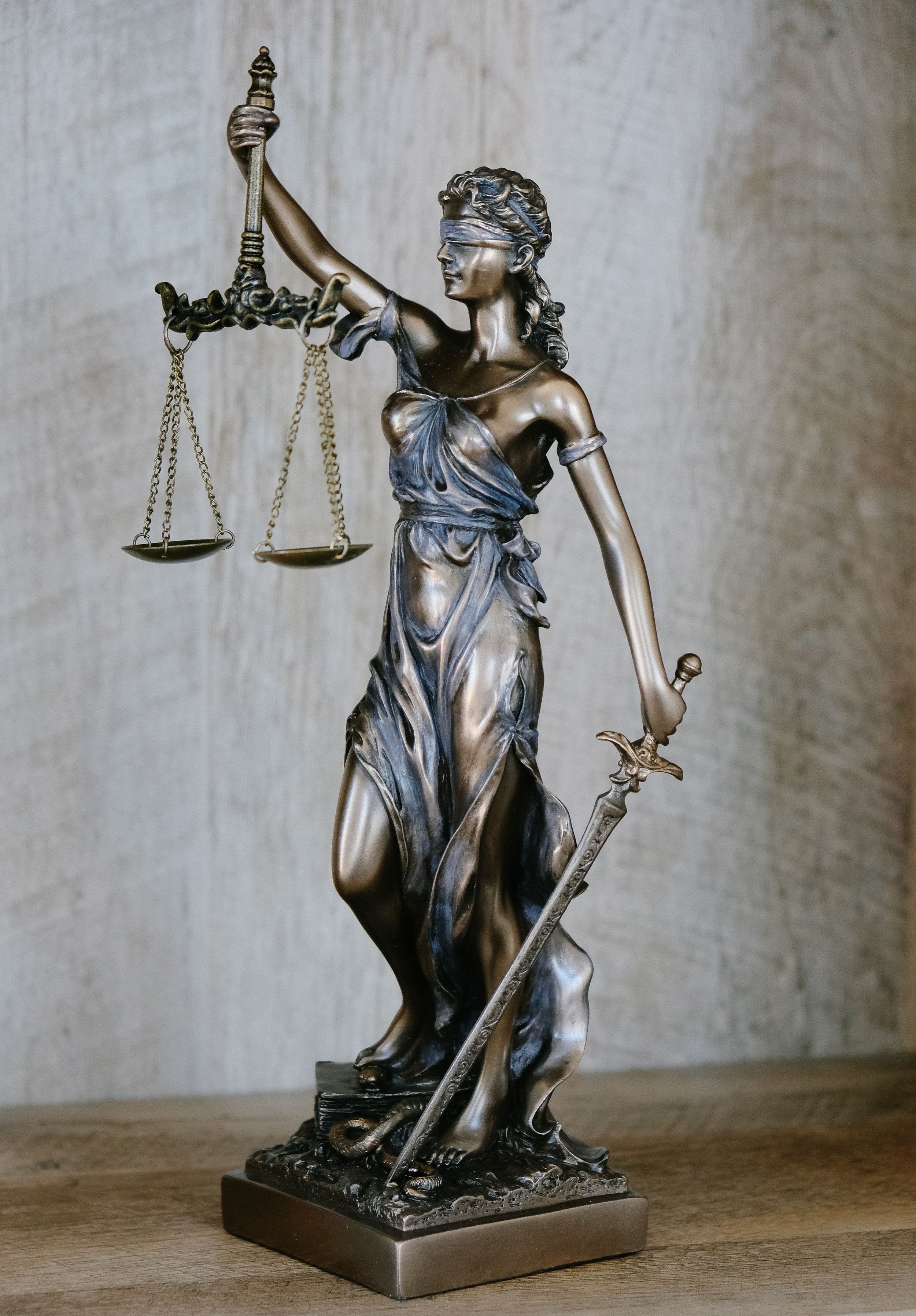 LOI UNIVERSELLE LA BALANCE EQUILIBRE