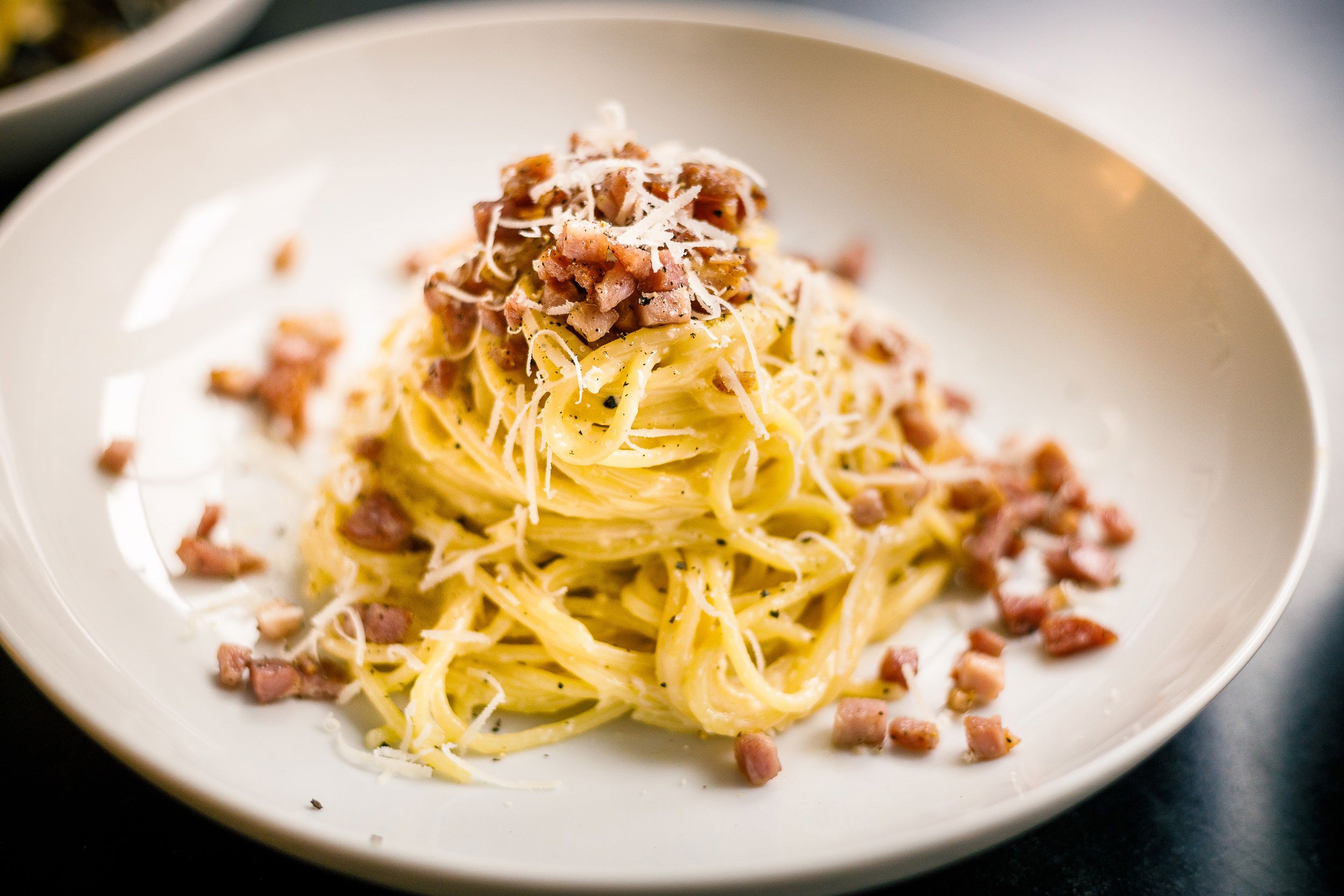 carbonara - we live in italy - piatto tipico lazio