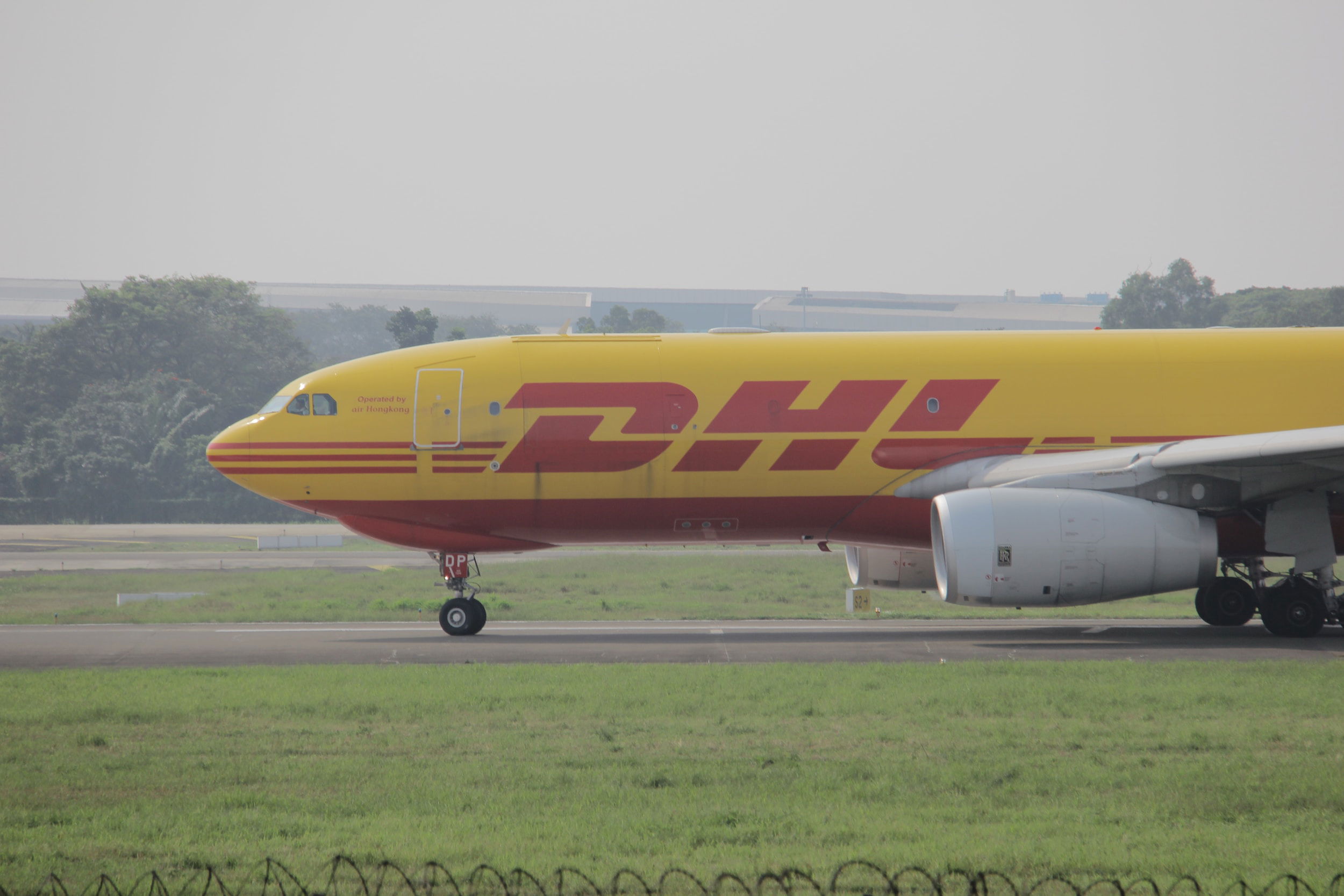 dhl