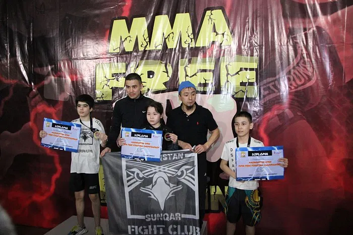 ЧЕМПИОНАТ КАЗАХСТАНА ОТБОР НА ЧЕМПИОНАТ МИРА MMA FREE- FIGHTINGВ РАЗДЕЛАХ MMASHOCKGRAPPLING