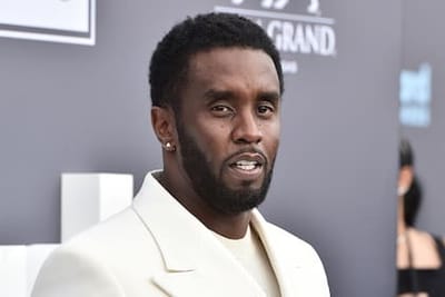 La respuesta de Jay-Z tras ser acusado de abusar sexualmente a una niña de 13 años junto a Sean “Diddy”