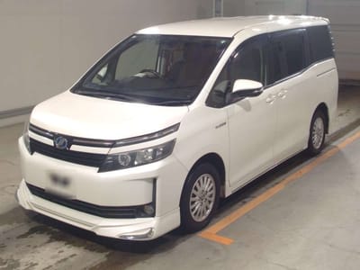 Toyota Voxy ZWR80-0032457