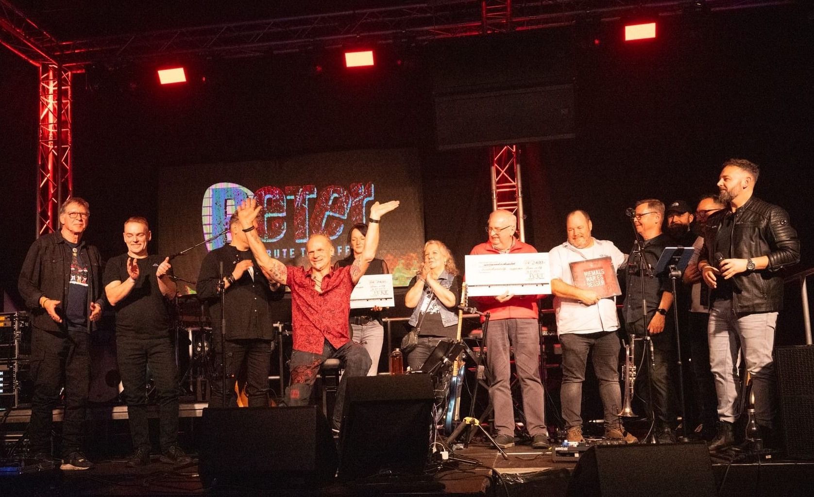 Charity Night mit "PETER - Tribute to Maffay" bringt fast 5.000 Euro für guten Zweck