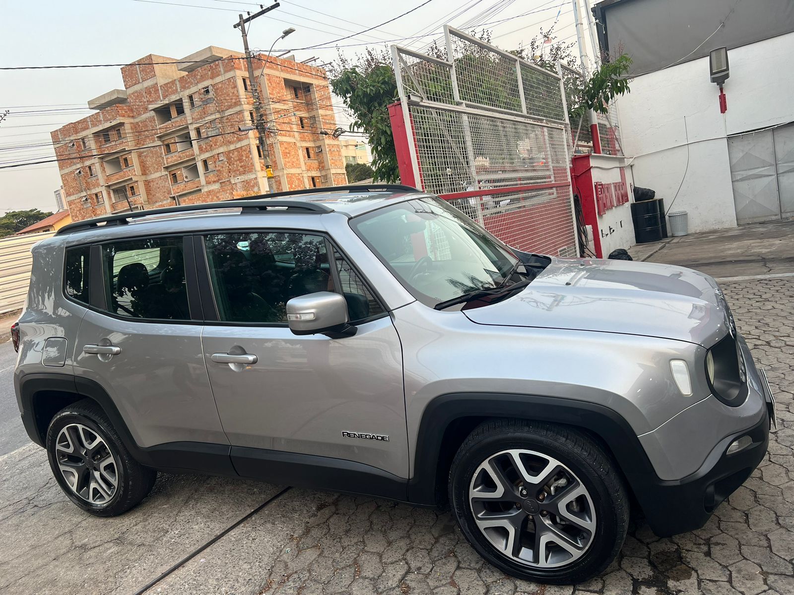 JEEP RENEGADE 1.8 16V FLEX LONGITUDE 4P AUTOMÁTICO 2021