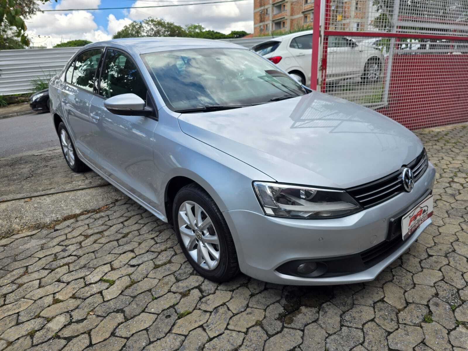 JETTA 2.0 COMFORTLINE TIPTRONIC R$64.900,00