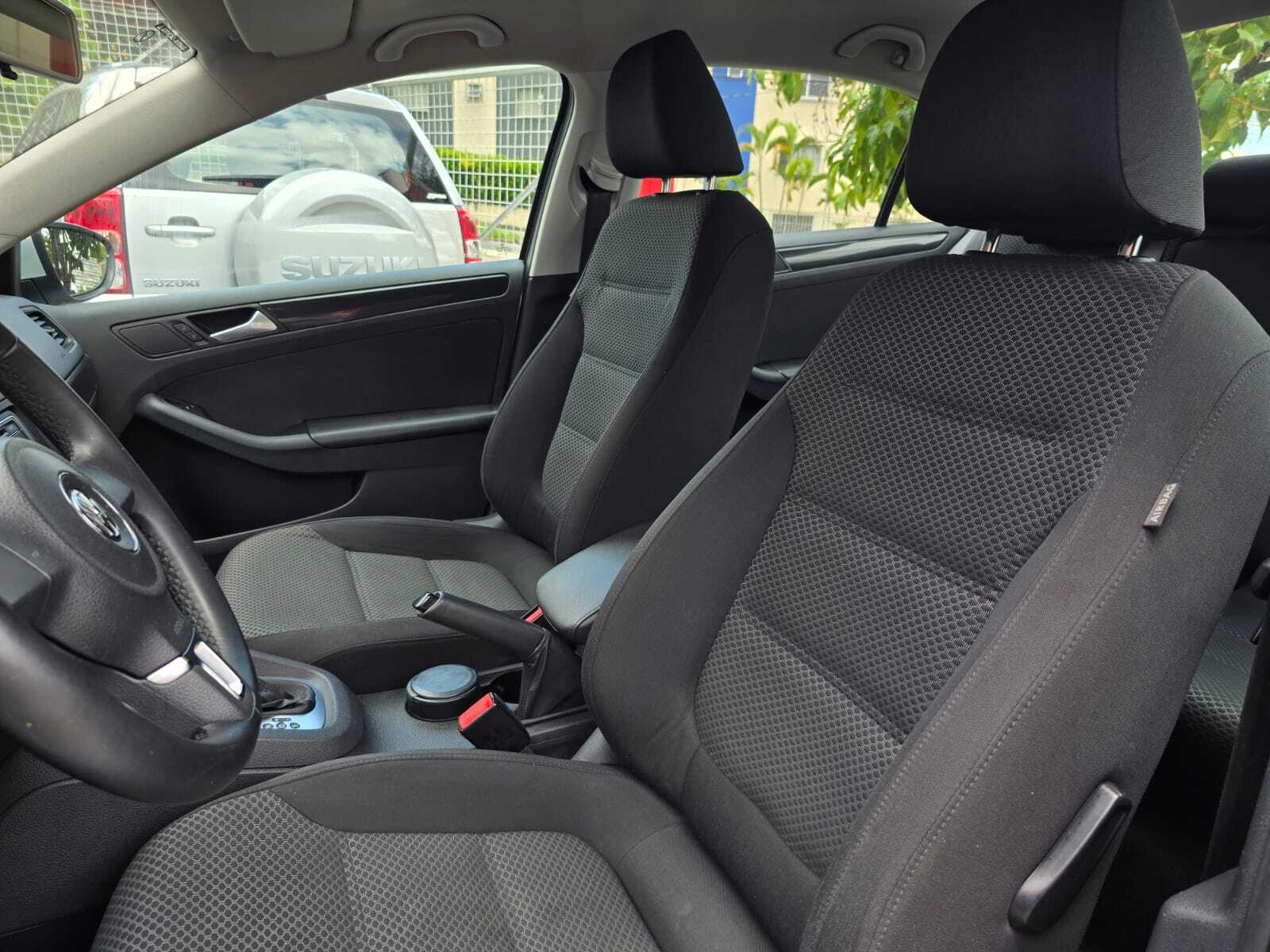 JETTA 2.0 COMFORTLINE TIPTRONIC R$64.900,00