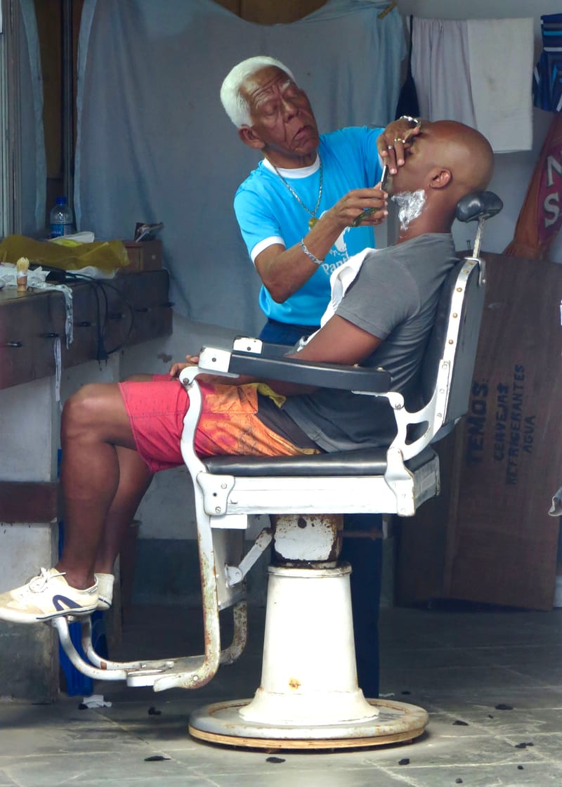 “Fotografiar es colocar la cabeza, el ojo y el corazón en el mismo eje”. Henri Cartier-Bresson