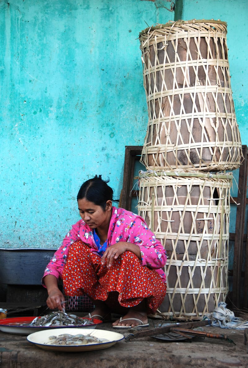 “Fotografiar es apropiarse de lo fotografiado. Significa establecer con el mundo una relación determinada que sabe a conocimiento y por lo tanto a poder”. Susan Sontag