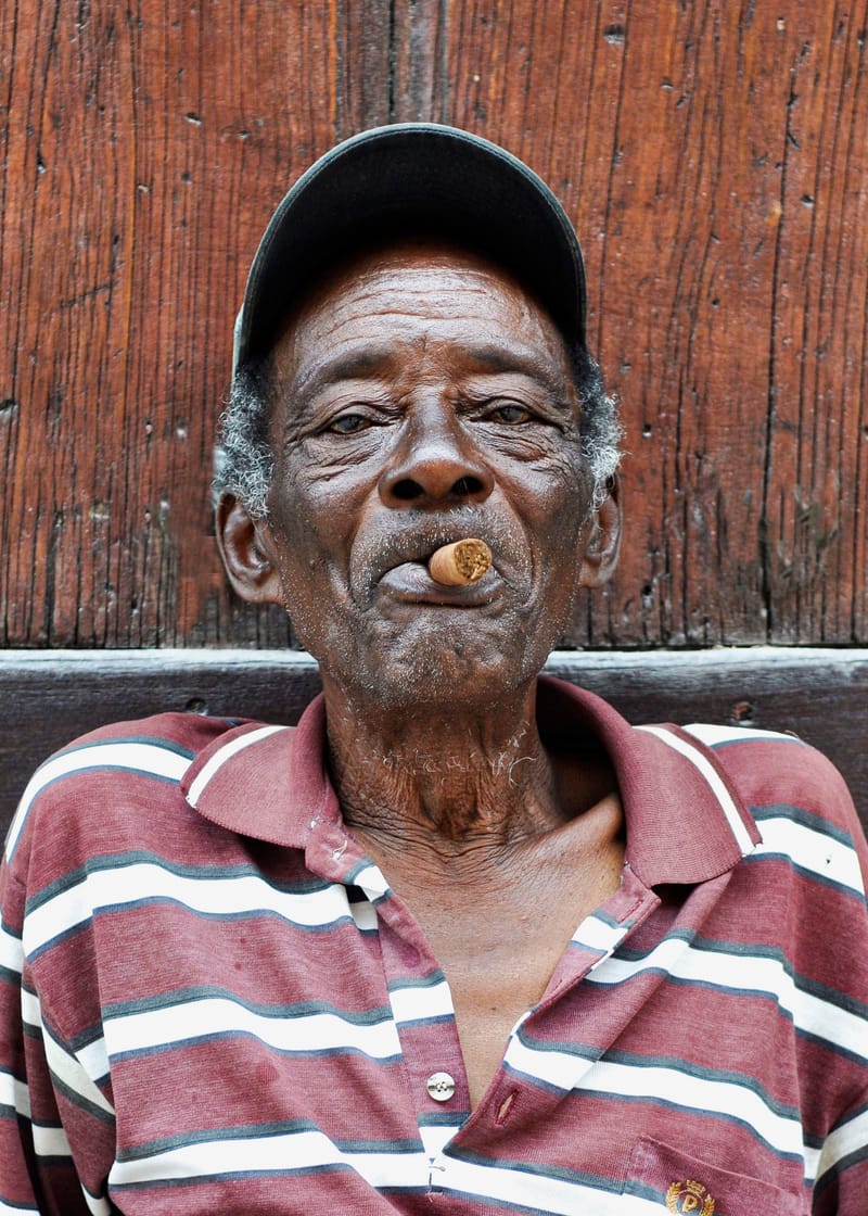 “No hacemos fotos con nuestras cámaras. Las hacemos con nuestro corazón y las hacemos con nuestras mentes, y la cámara no es más que una herramienta”. Arnold Newman
