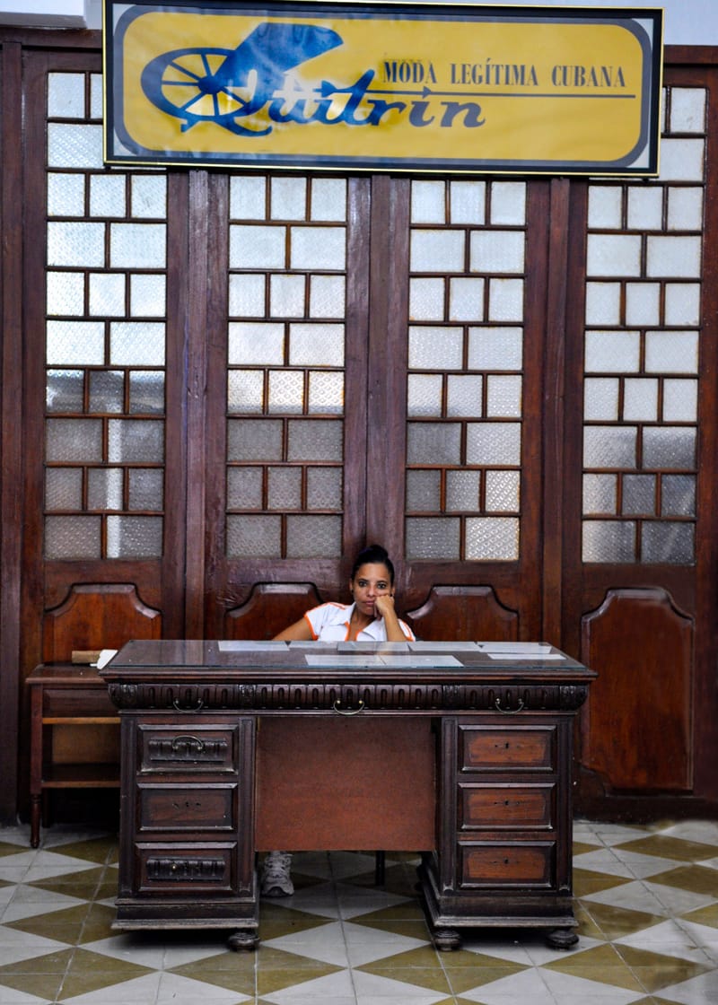 “No hacemos fotos con nuestras cámaras. Las hacemos con nuestro corazón y las hacemos con nuestras mentes, y la cámara no es más que una herramienta”. Arnold Newman