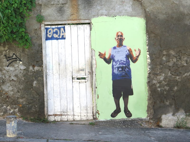 “A través del ojo fotográfico se puede ver el mundo bajo una nueva luz; un mundo en su mayor parte inexplorado y desconocido; un mundo que aguarda ser descubierto y revelado”. Edward Weston