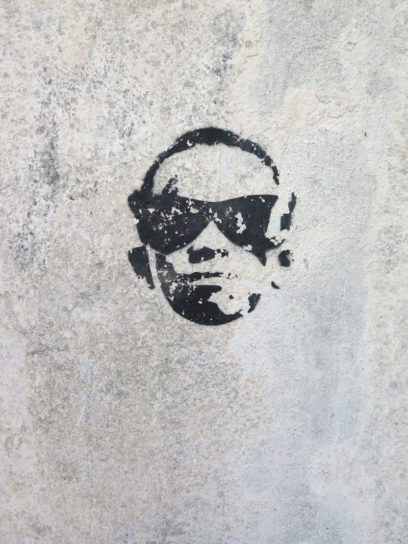 “A través del ojo fotográfico se puede ver el mundo bajo una nueva luz; un mundo en su mayor parte inexplorado y desconocido; un mundo que aguarda ser descubierto y revelado”. Edward Weston