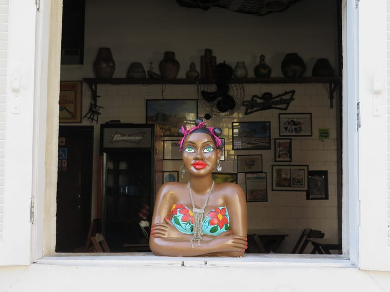 “A través del ojo fotográfico se puede ver el mundo bajo una nueva luz; un mundo en su mayor parte inexplorado y desconocido; un mundo que aguarda ser descubierto y revelado”. Edward Weston