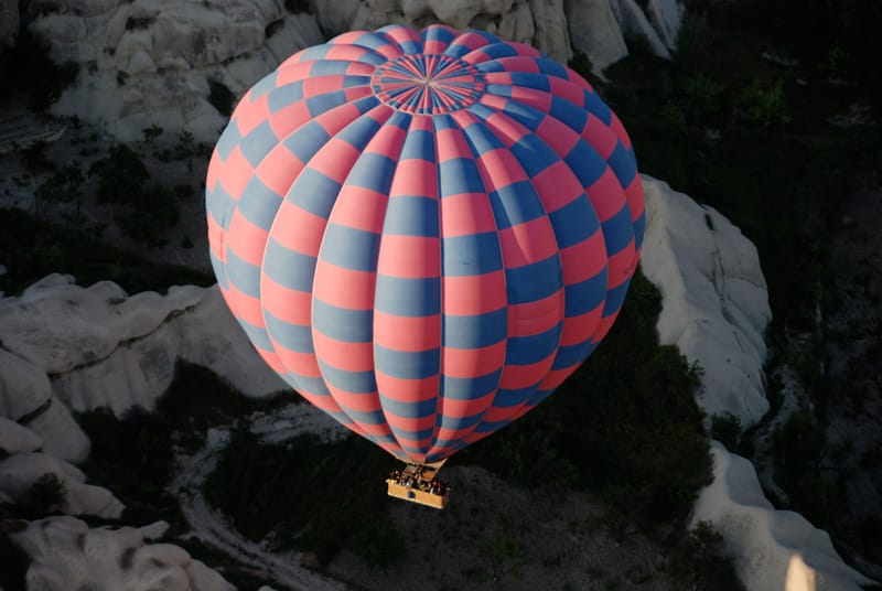 “La cámara fotográfica es un instrumento que enseña a gente cómo ver sin una cámara fotográfica”. Dorothea Lange
