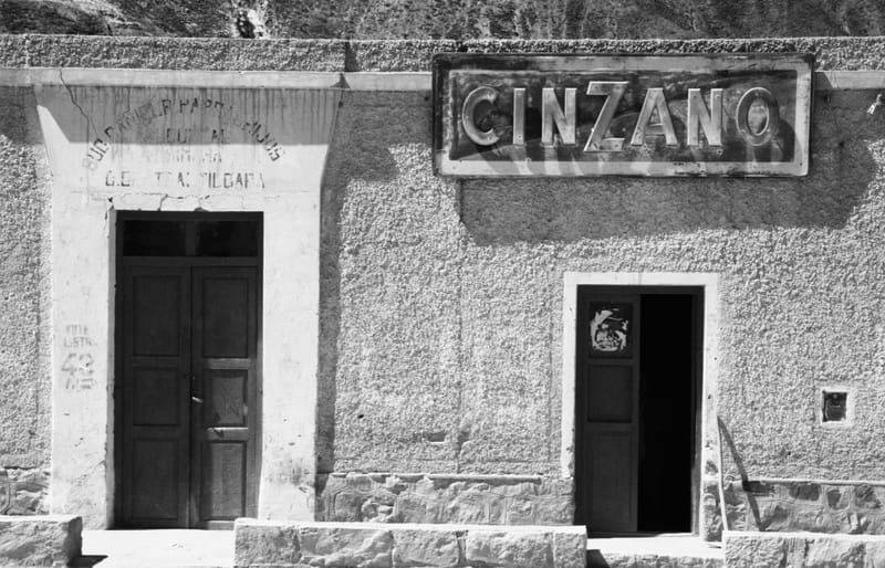 PASEANDO POR MI PAÍS