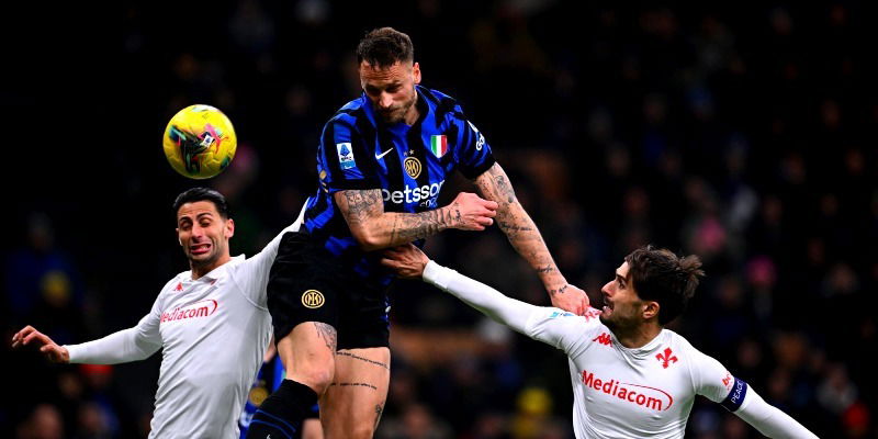 Inter Edges Fiorentina 2-1 in Thrilling Serie A Clash: Arnautovic’s Heroics Keep Title Hopes Alive