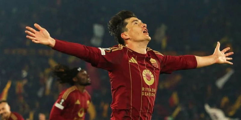 Roma Stun Bilbao With Shomurodov 96th-Minute goal After VAR Drama