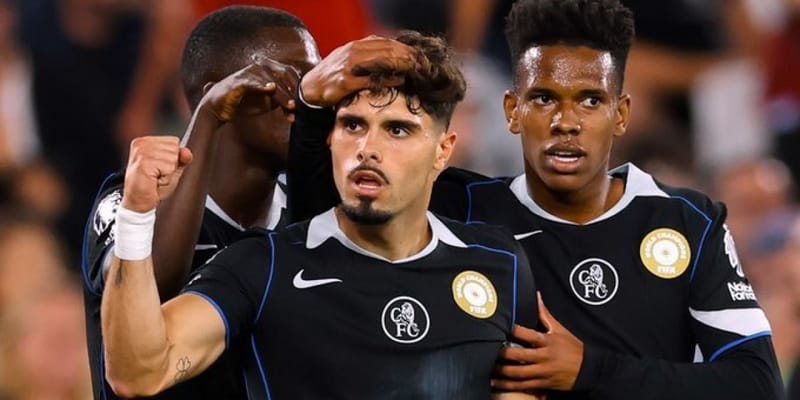 Chelsea’s Five-Star Display Stuns West Ham, Potter Under Fire