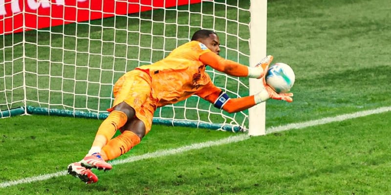 Maignan’s Penalty Save Seals Milan Win Over Roma in Tight Top-Four Clash