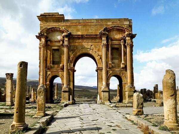 مدينة تيمڨاد