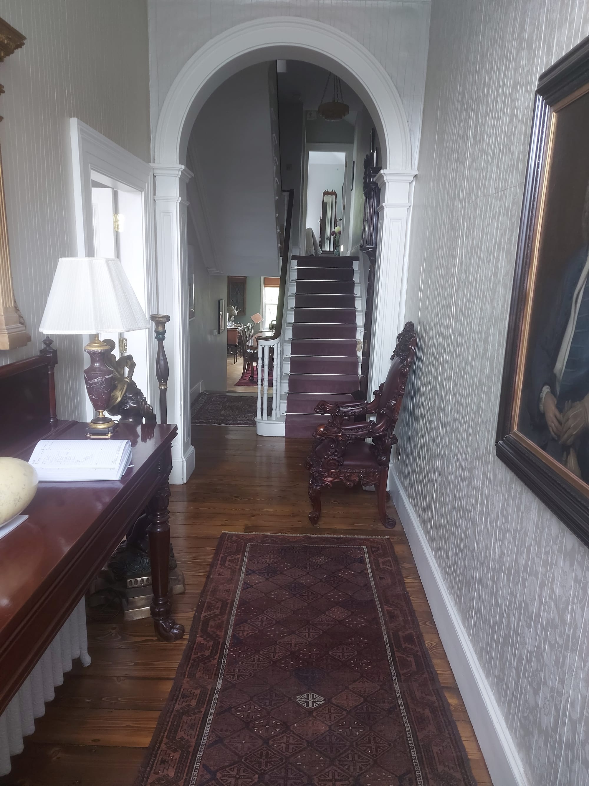 Dublin 6, Hallway, Before