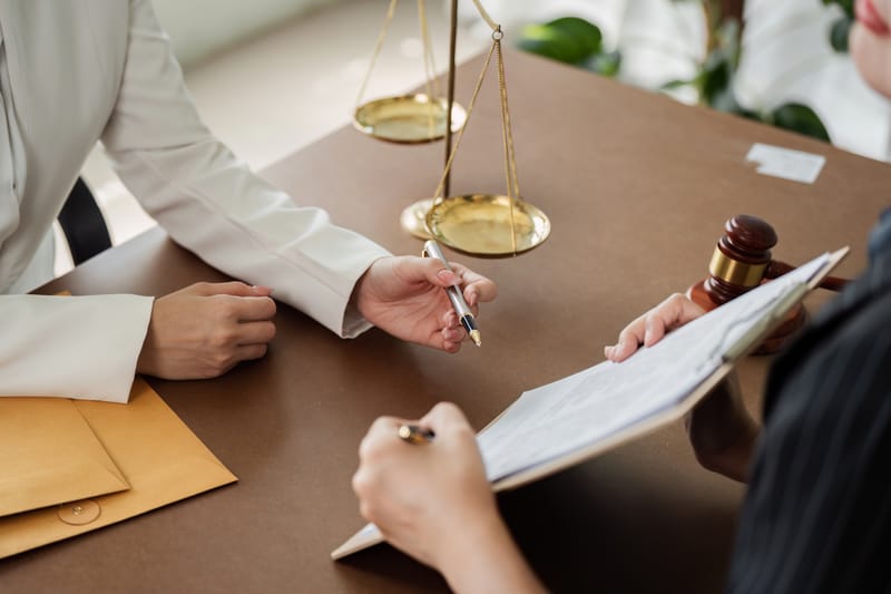 המדריך המקיף להבנת עולם הנדל"ן המשפטי