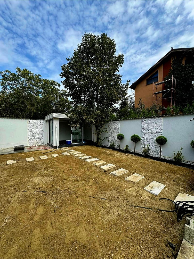 Pregatirea Profesionala a Terenului pentru un Gazon Perfect