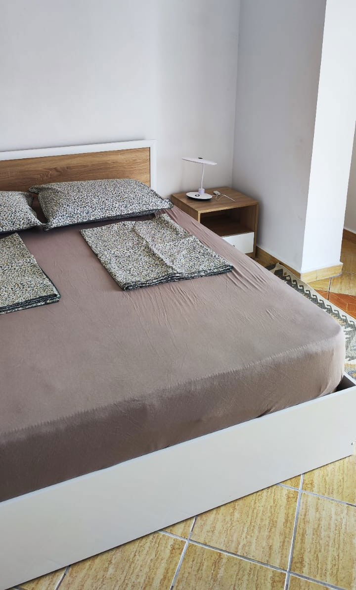 1+1 LAKÁSOK (5+1 FEKVŐHELY)