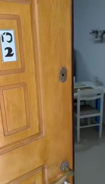 TÁRSASHÁZI LAKÁSOK, 6 LAKÁS EGY ÉPÜLETBEN, PARTON, BELVÁROSBAN