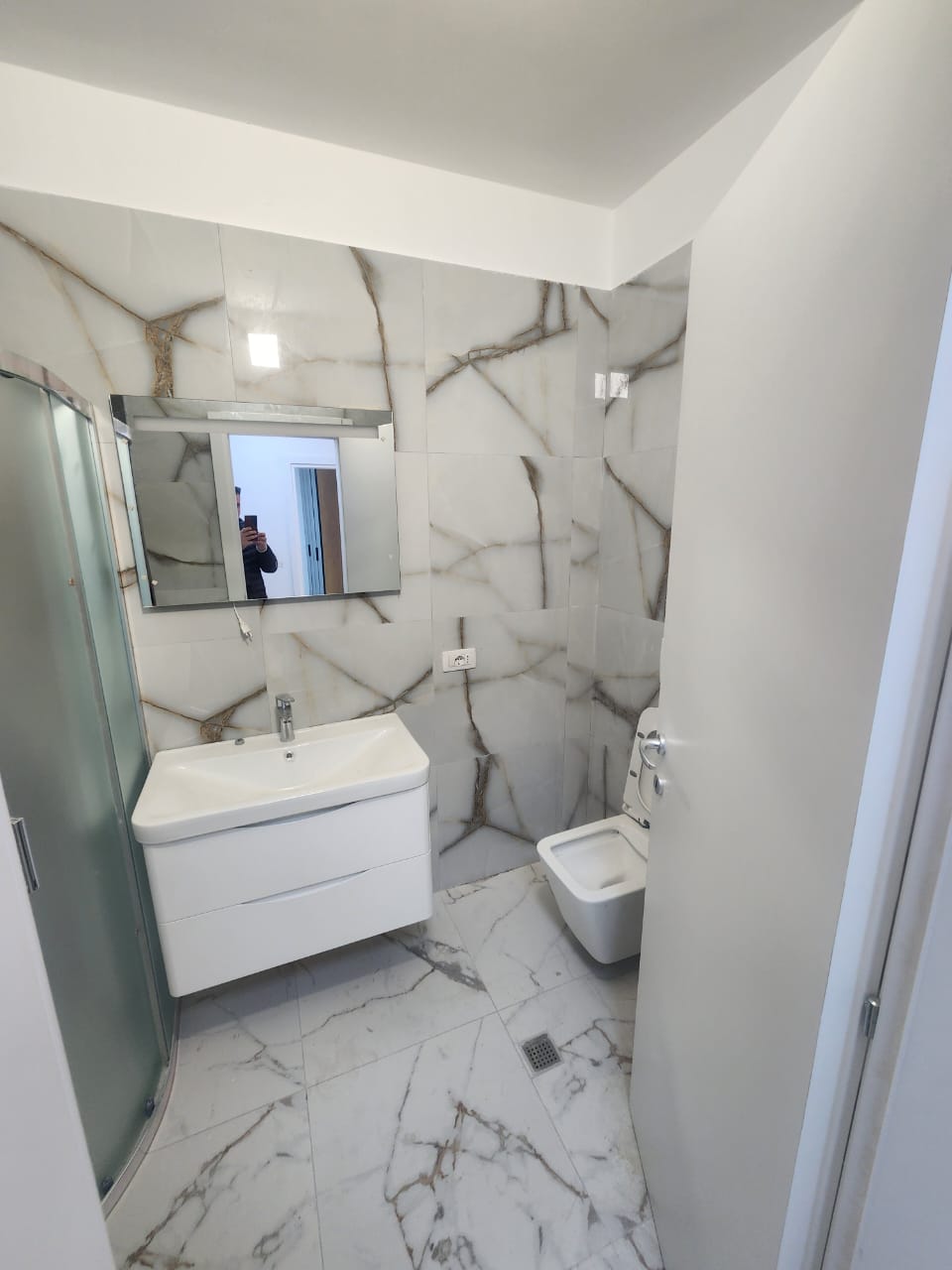 Durres öbölben lakás eladó