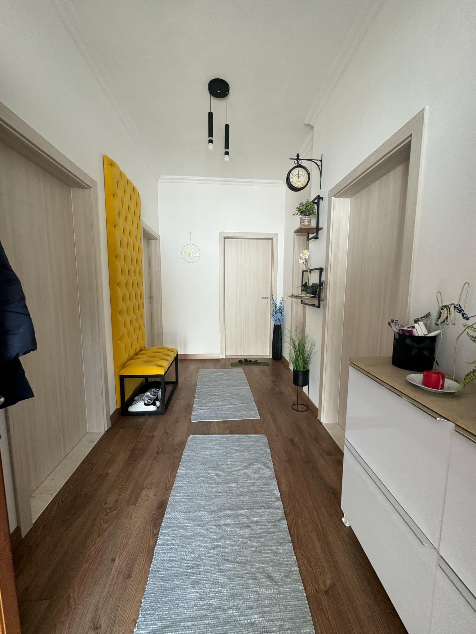 Albániában kertes családi ház eladó!