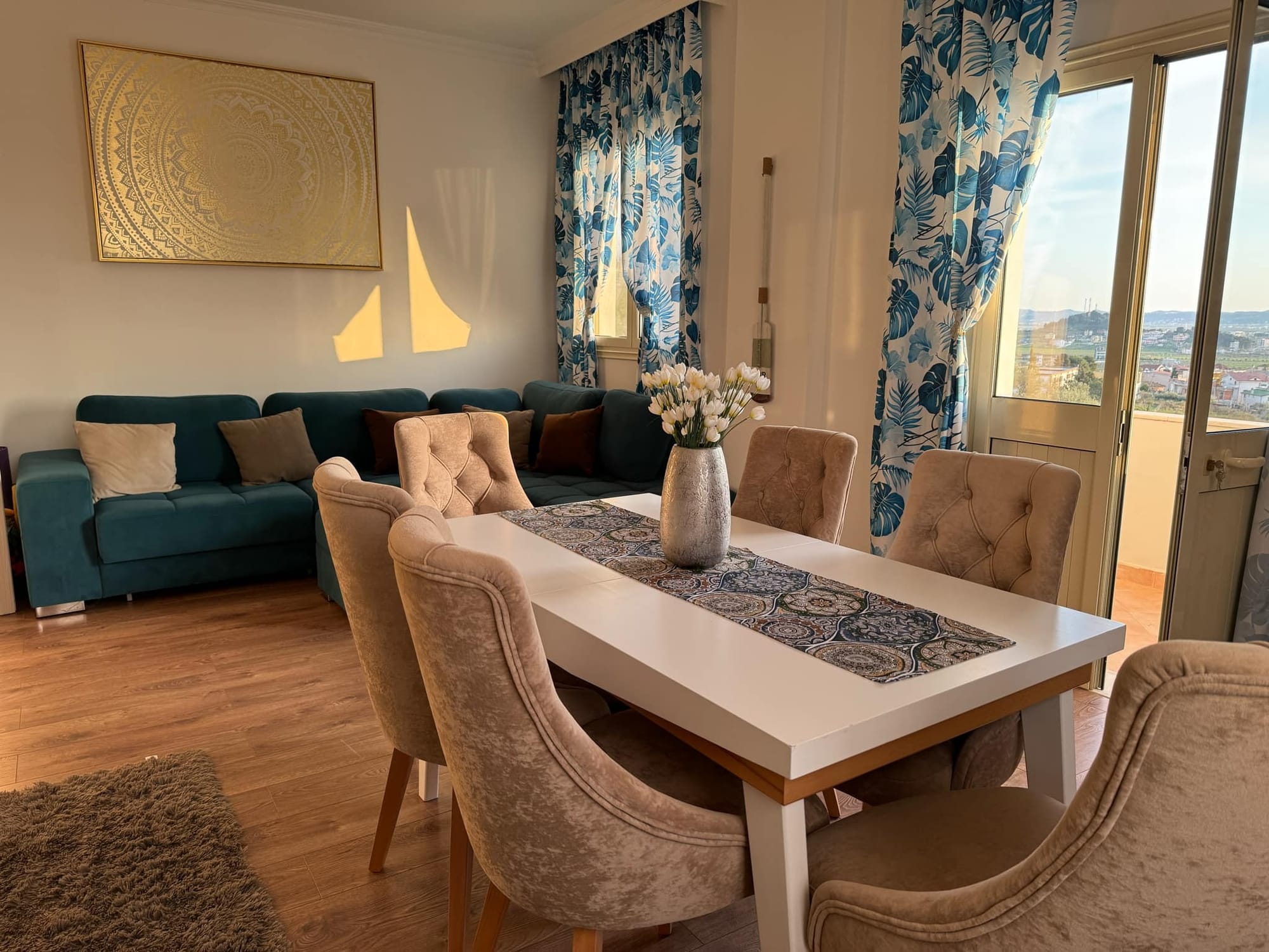 Albániában kertes családi ház eladó!