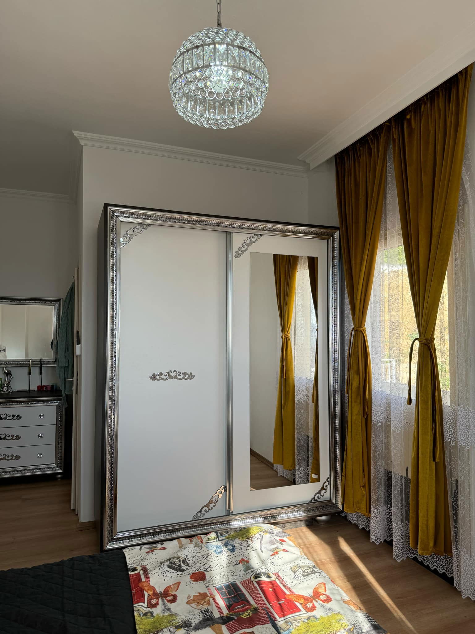 Albániában kertes családi ház eladó!