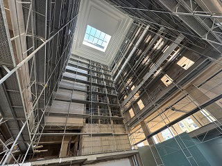 Az Albán Adriai tengerparton, a Durres öbölben, Golemben most épülő társasházi komplexumban lakások eladók!