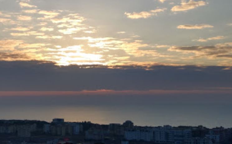 Albániában kertes családi ház eladó!