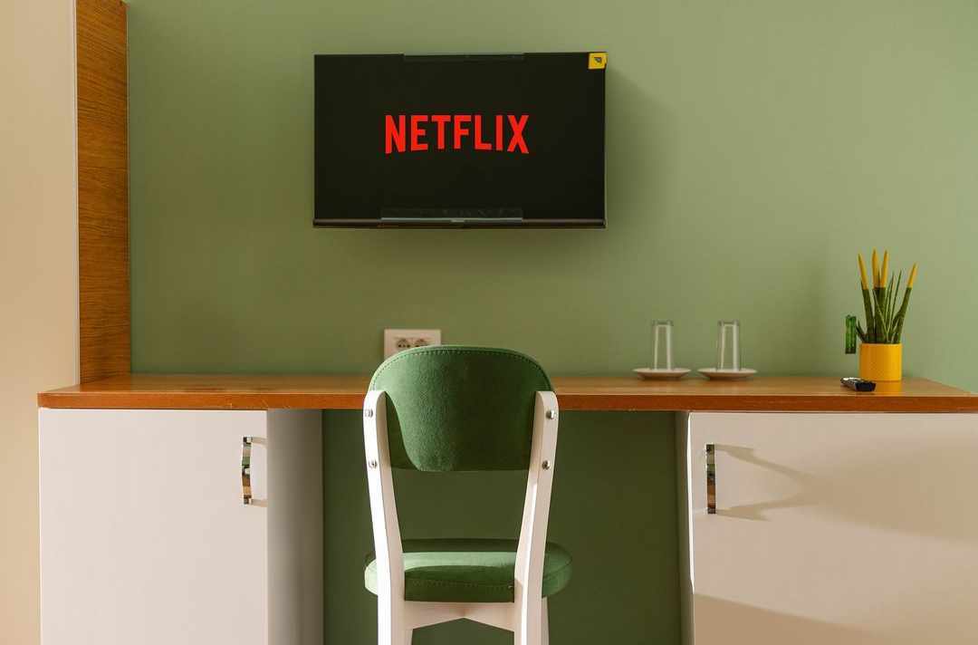 Az Albán Adriai tengerparton, a Durres öbölben, Durres város belvárosában, tengerparton szálloda eladó!