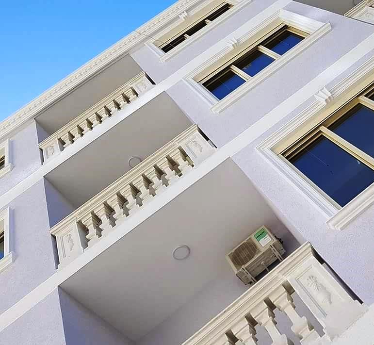 Az Albán Adriai tengerparton, a Durres öbölben, Durres város belvárosában, tengerparton szálloda eladó!