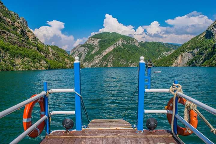 DURRES ÖBÖL INDUKÓ PROGRAMOK, TÚRÁK, KIRÁNDULÁSOK