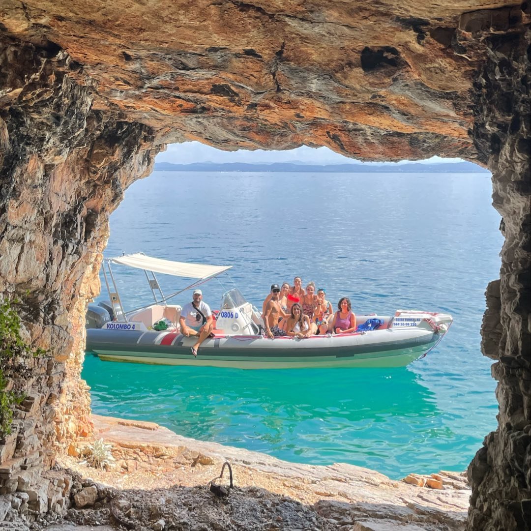 DURRES ÖBÖL INDUKÓ PROGRAMOK, TÚRÁK, KIRÁNDULÁSOK