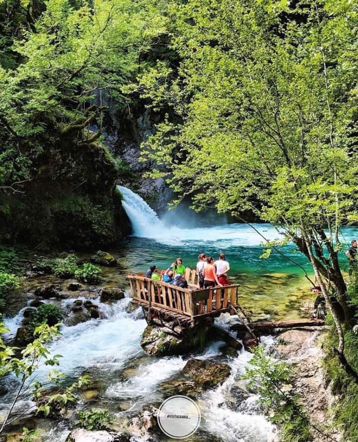 DURRES ÖBÖL INDUKÓ PROGRAMOK, TÚRÁK, KIRÁNDULÁSOK