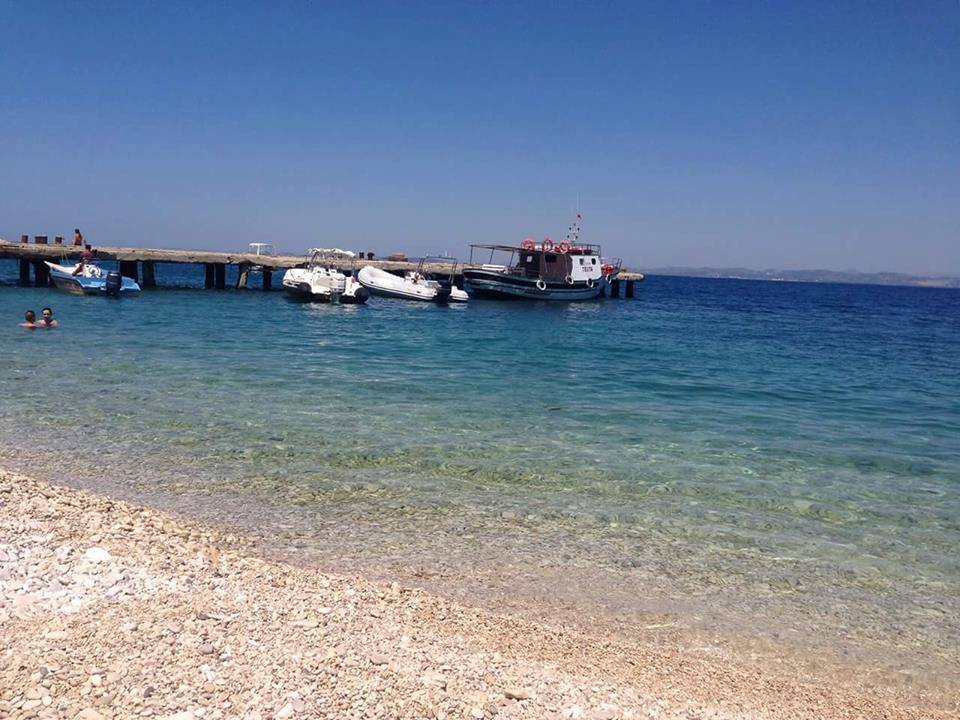 MOTORCSÓNAK VAGY SÉTAHAJÓ KIRÁNDULÁS DURRES ÖBÖLBŐL