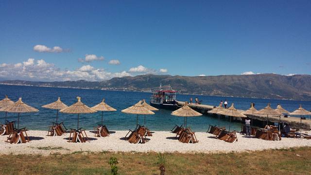 MOTORCSÓNAK VAGY SÉTAHAJÓ KIRÁNDULÁS DURRES ÖBÖLBŐL