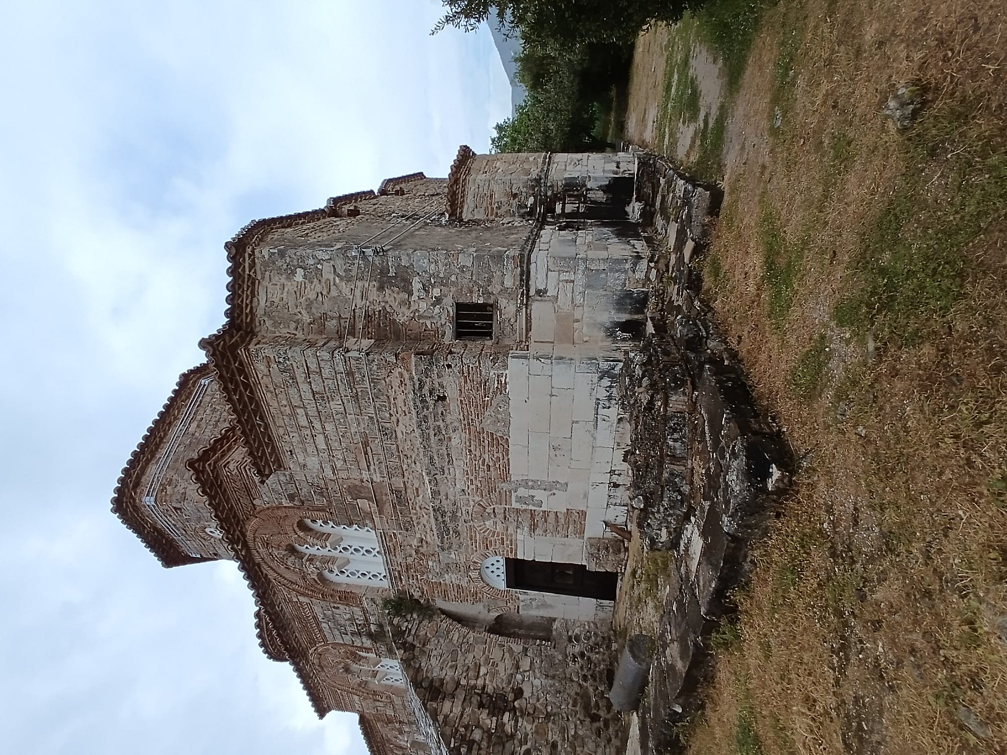 SARANDA ÉS KÖRNYÉKE TURISZTIKAI PROGRAMOK, KIRÁNDULÁSOK, TÚRÁK