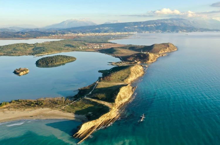 ELADÓ építési telek a Zvernec  laguna keleti partján 