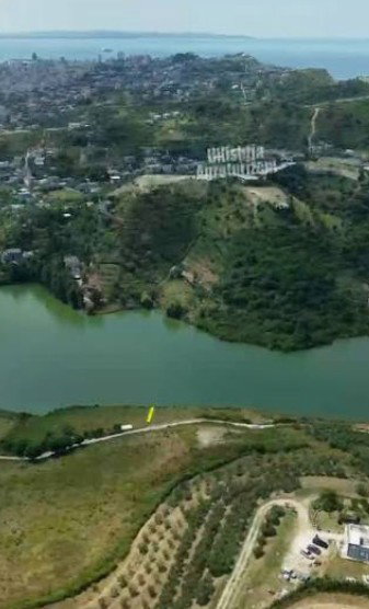 ELADÓ 3000 m²-ES FEJLESZTÉSI TELEK DURRËS MELLETT